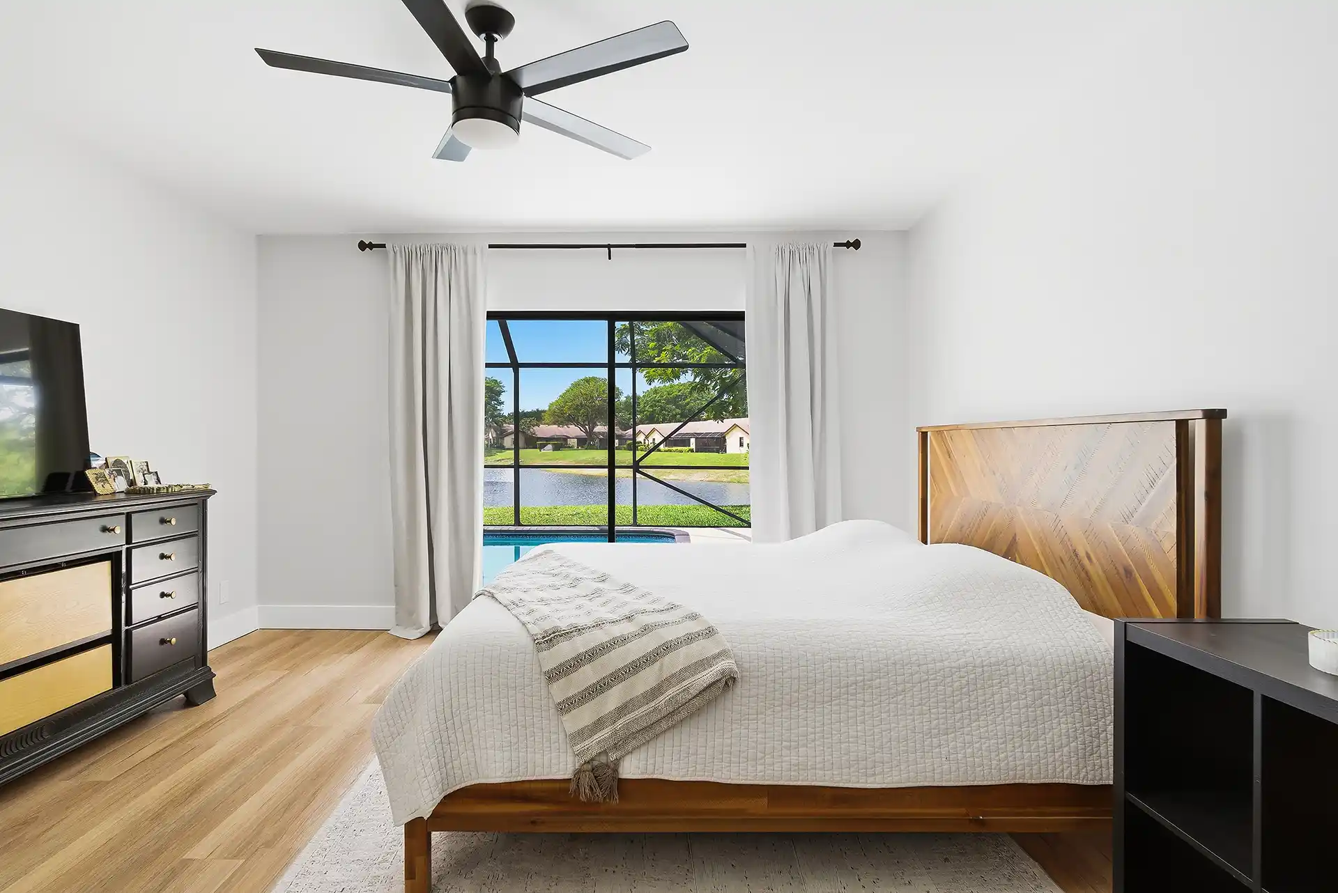 8606 Jared Way slideshow image