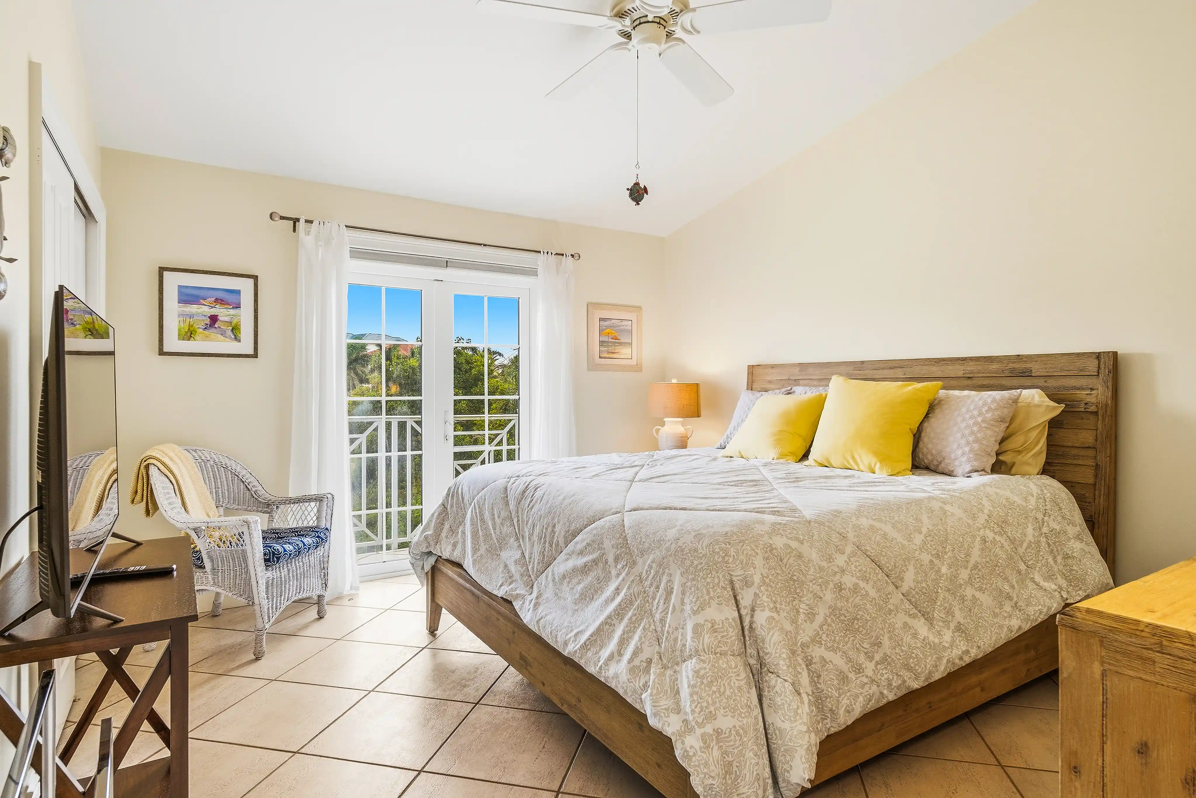 98 SOUTHPORT COVE slideshow image