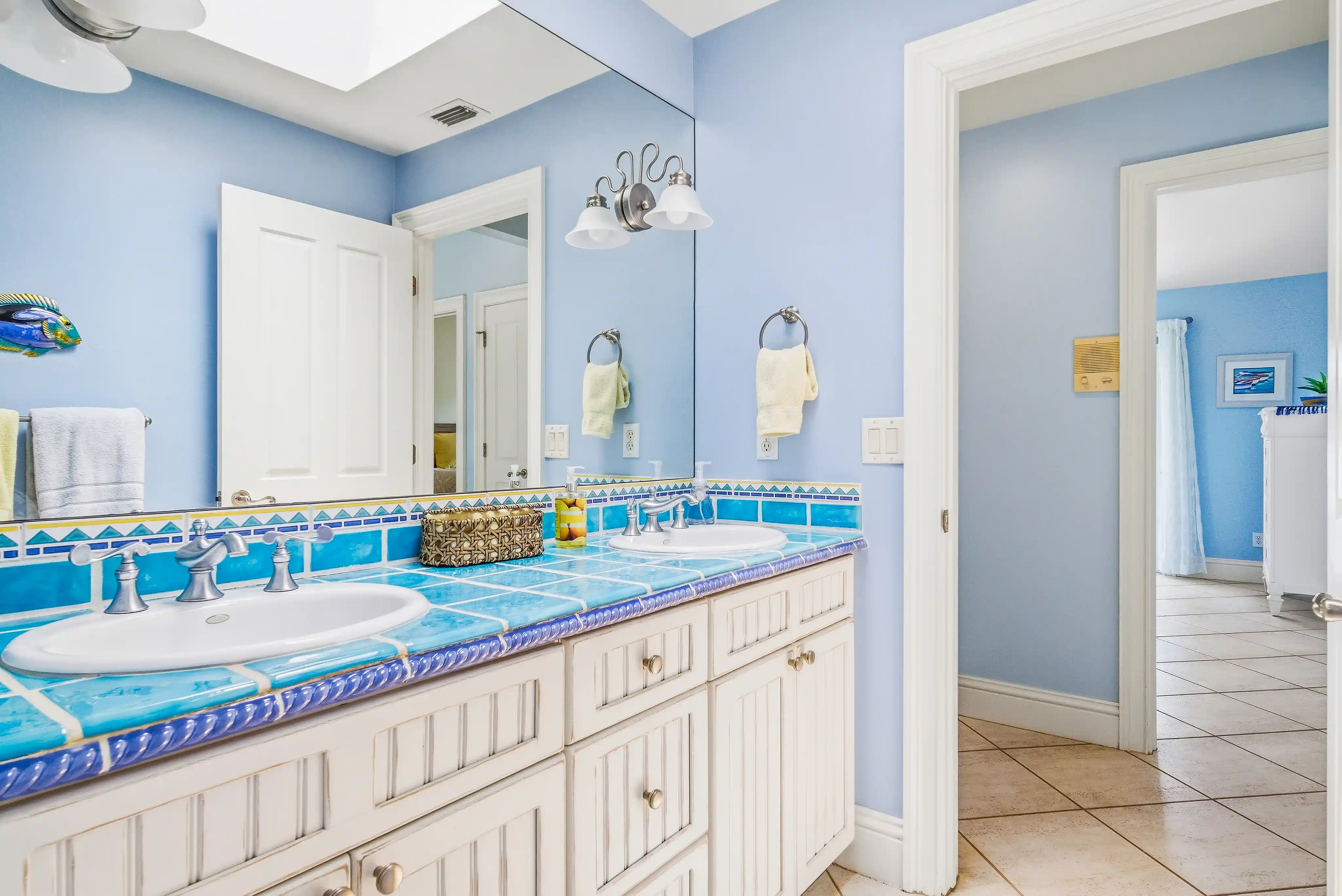 98 SOUTHPORT COVE slideshow image